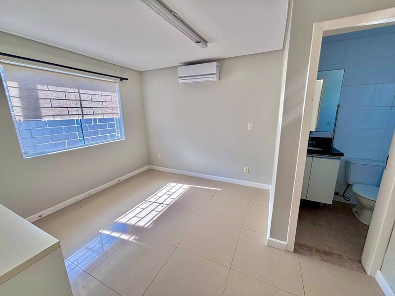Loja com 420m² na Av. Paraguassu em Xangri-lá para venda ou Locação: 11ª foto da galeria de imagens do imóvel