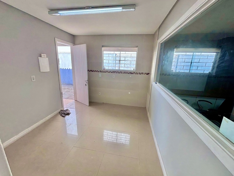 Loja com 420m² na Av. Paraguassu em Xangri-lá para venda ou Locação: 16ª foto da galeria de imagens do imóvel