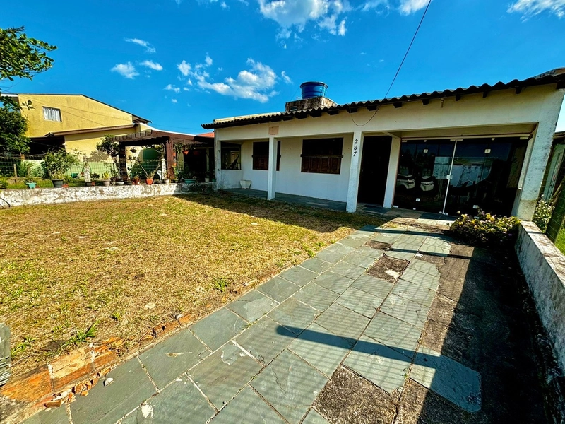 OPORTUNIDADE 48 X DIRETO! CASA A POUCOS METROS DO MAR CAPÃO DA CANOA!: 3ª foto da galeria de imagens do imóvel
