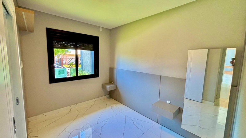 Casa de 03 suítes nova nunca habitada: 14ª foto da galeria de imagens do imóvel