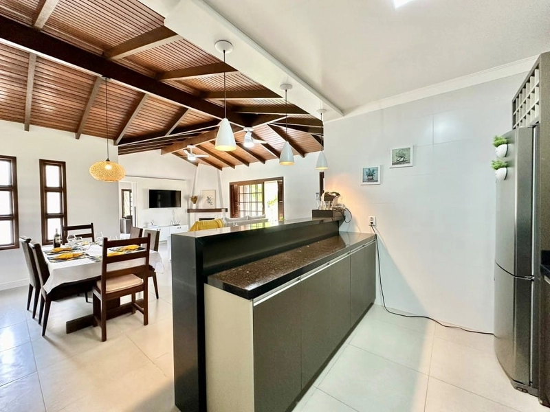 Casa com 2 Terrenos 4 Dormitórios C/ Piscina ( Xangri-Lá ): 6ª foto da galeria de imagens do imóvel