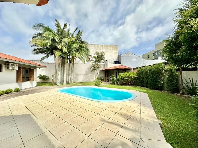 Casa com 2 Terrenos 4 Dormitórios C/ Piscina ( Xangri-Lá ): 8ª foto da galeria de imagens do imóvel