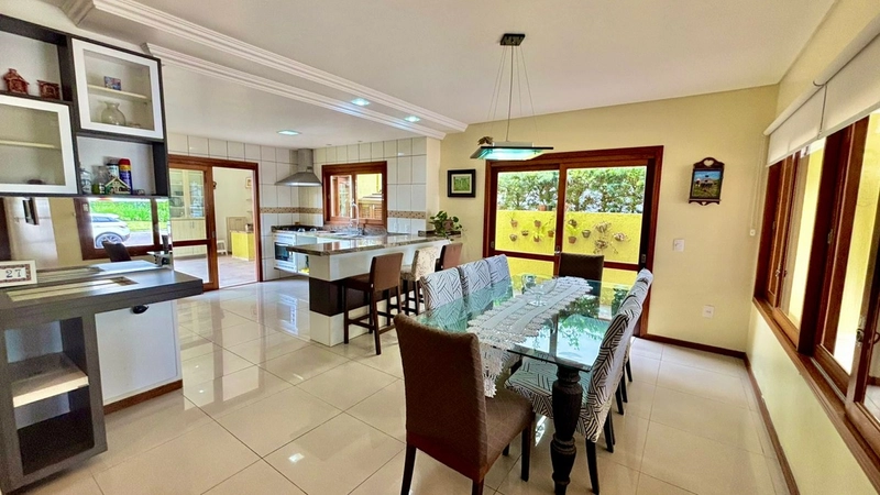 Casa em Condomínio com 4 quartos, 4 vagas e 300m² Capão da Canoa: 11ª foto da galeria de imagens do imóvel
