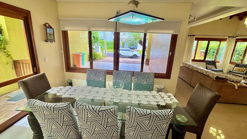 Casa em Condomínio com 4 quartos, 4 vagas e 300m² Capão da Canoa: 8ª foto da galeria de imagens do imóvel