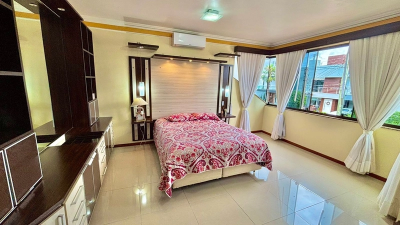 Casa em Condomínio com 4 quartos, 4 vagas e 300m² Capão da Canoa: 25ª foto da galeria de imagens do imóvel