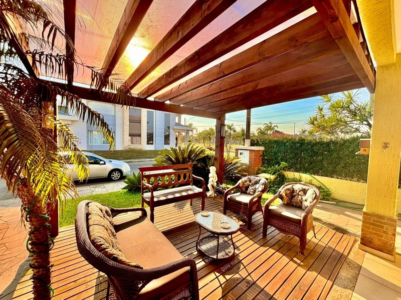 Casa em Condomínio com 4 quartos, 4 vagas e 300m² Capão da Canoa: 3ª foto da galeria de imagens do imóvel