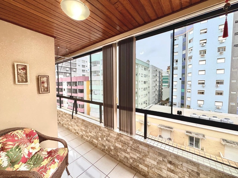 Apto de frente com sacada! 1 quadra do mar! Mobiliado!: 8ª foto da galeria de imagens do imóvel