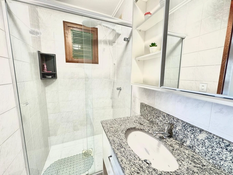 Apto de frente com sacada! 1 quadra do mar! Mobiliado!: 14ª foto da galeria de imagens do imóvel