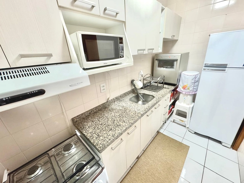 Apto de frente com sacada! 1 quadra do mar! Mobiliado!: 11ª foto da galeria de imagens do imóvel