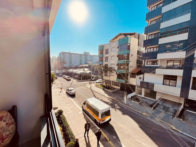 OPORTUNIDADE! 2 suítes, frente com sacada! Box ,elevador!: 1ª foto da galeria de imagens do imóvel