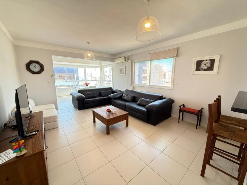 Apartamento de 3 Dormitórios com vista Mar Centro Capão da Canoa: 2ª foto da galeria de imagens do imóvel