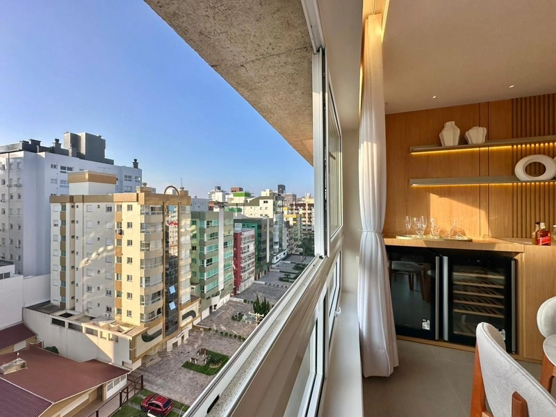 Apartamento 03 dormitórios ao lado da Praça Flávio Boianovski: 3ª foto da galeria de imagens do imóvel