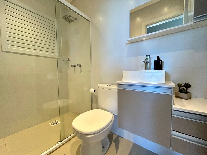 Apartamento de 2 Dormitórios com vista para o mar: 14ª foto da galeria de imagens do imóvel