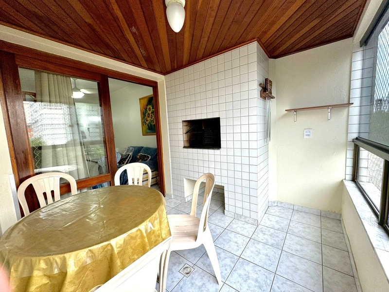 Apartamento 02 dormitórios frente para Praça Flávio Boianovski: 3ª foto da galeria de imagens do imóvel