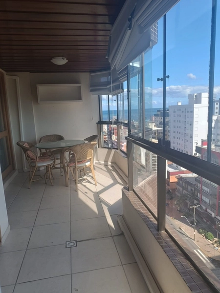 Apartamento 03 dormitórios a poucos passos do mar Capão da Canoa: 1ª foto da galeria de imagens do imóvel