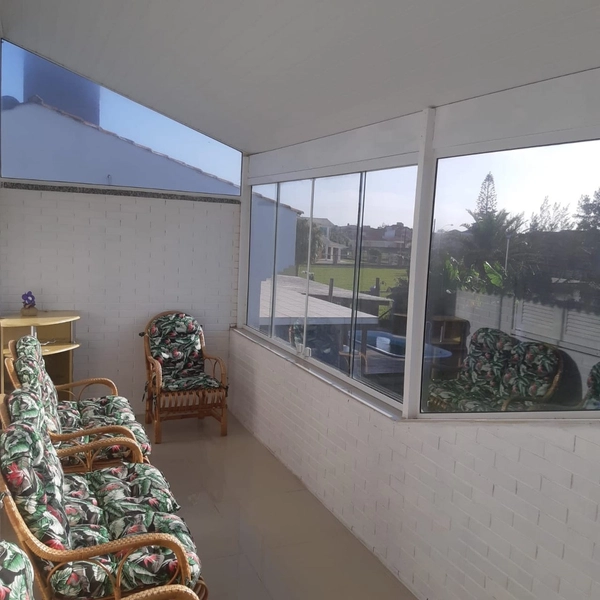 Casa 06 dormitórios locação temporada Xangri-lá: 5ª foto da galeria de imagens do imóvel