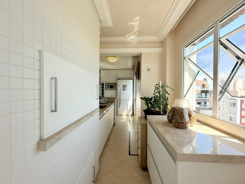 APARTAMENTO À VENDA COM VISTA PARA O MAR! 3 DORMITÓRIOS 3 VAGAS: 8ª foto da galeria de imagens do imóvel