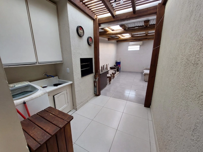 Casa 02 dormitório, espaço gourmet e churrasqueira locação temporada.: 9ª foto da galeria de imagens do imóvel