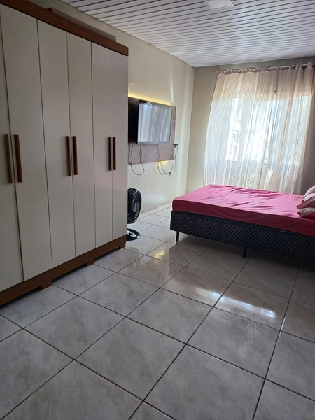 Casa 02 dormitórios ampla, com excelente garagem com churrasqueira: 4ª foto da galeria de imagens do imóvel
