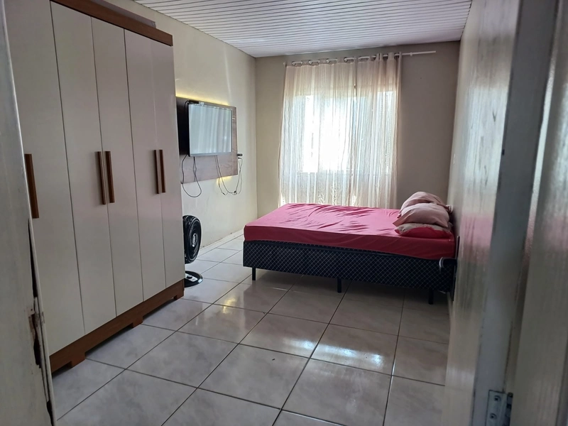 Casa 02 dormitórios ampla, com excelente garagem com churrasqueira: 13ª foto da galeria de imagens do imóvel