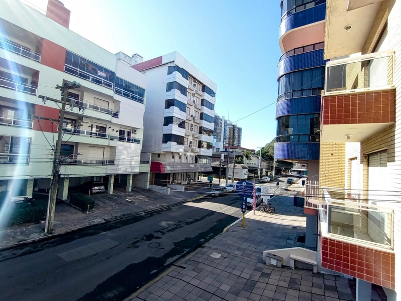 Apartamento 03 dormitórios gigante no Centro Capão da Canoa: 4ª foto da galeria de imagens do imóvel