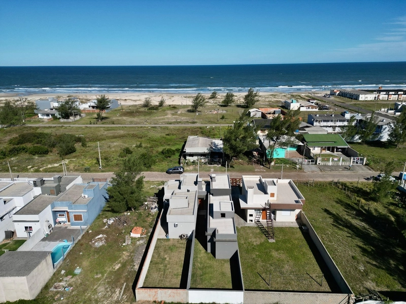 CASA 3 QUARTOS E PRÓXIMO DO MAR EM CAPÃO DA CANOA!: 2ª foto da galeria de imagens do imóvel