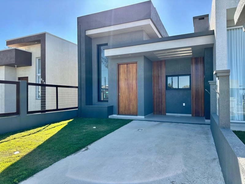 CASA 3 QUARTOS E PRÓXIMO DO MAR EM CAPÃO DA CANOA!: 1ª foto da galeria de imagens do imóvel
