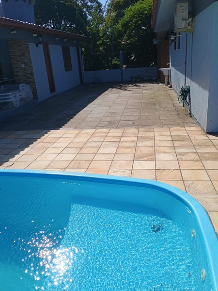 Casa 04 dormitórios sendo 02 suítes com piscina Xangri-la temporada: 27ª foto da galeria de imagens do imóvel