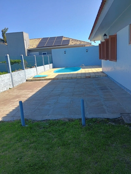 Casa 04 dormitórios sendo 02 suítes com piscina Xangri-la temporada: 28ª foto da galeria de imagens do imóvel