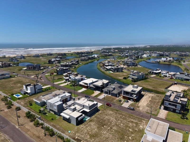 COSTA SERENA - CONDOMÍNIO A BEIRA MAR: 30ª foto da galeria de imagens do imóvel