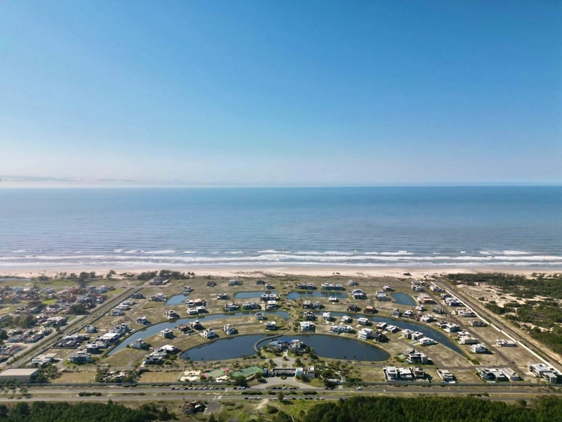 COSTA SERENA - CONDOMÍNIO A BEIRA MAR: 27ª foto da galeria de imagens do imóvel