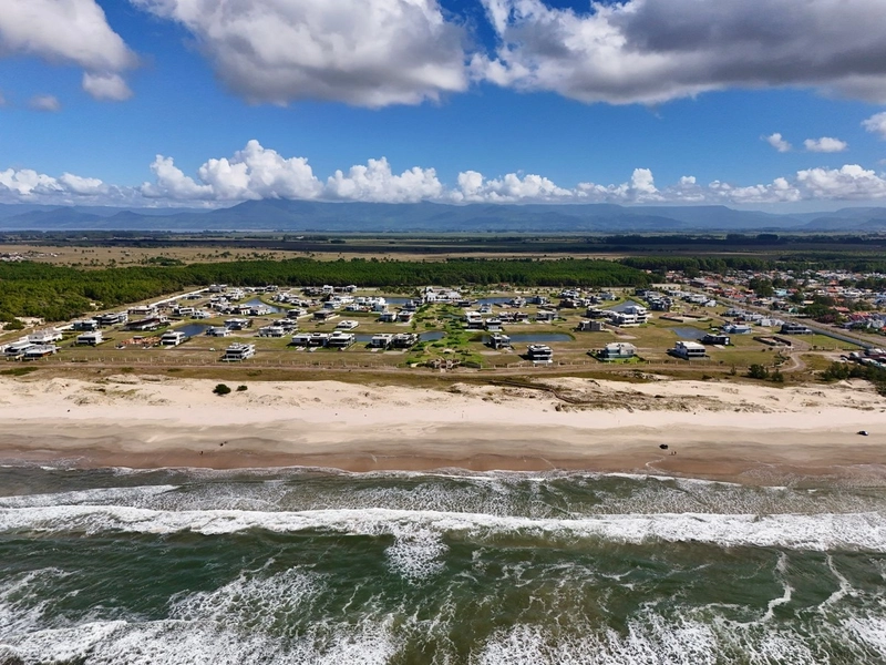 COSTA SERENA - CONDOMÍNIO A BEIRA MAR: 25ª foto da galeria de imagens do imóvel