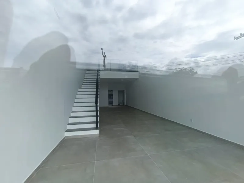 Loja com 119m² centro de Capão da Canoa locação comercial: 3ª foto da galeria de imagens do imóvel