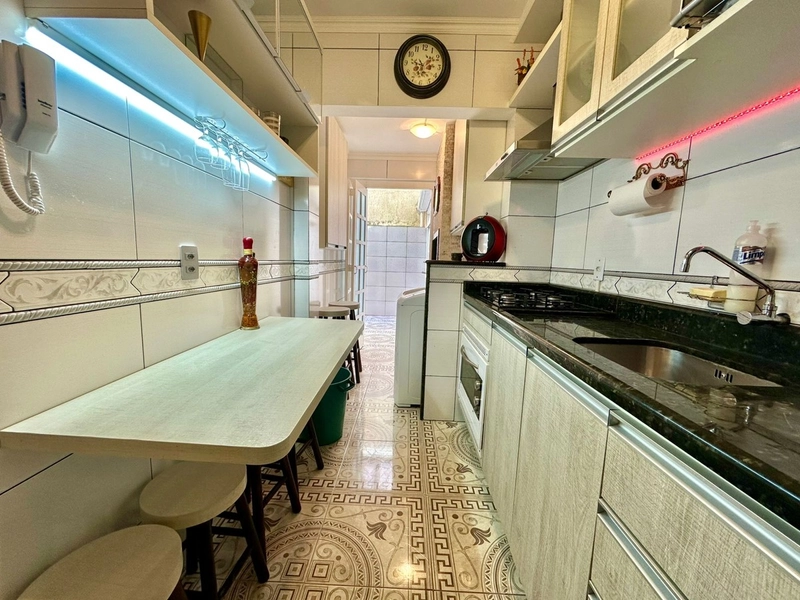 Apartamento com 2 domitórios junto a praça Flavio Boianovisk: 9ª foto da galeria de imagens do imóvel