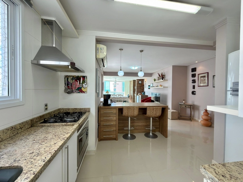 VISTA PARA O MAR E PARA PRAÇA LUIZ BASSANI  APARTAMENTO À VENDA: 19ª foto da galeria de imagens do imóvel