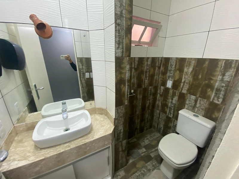 Excelente loja comercial ótima localização centro Capão da Canoa.: 5ª foto da galeria de imagens do imóvel