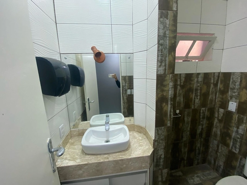 Excelente loja comercial ótima localização centro Capão da Canoa.: 3ª foto da galeria de imagens do imóvel