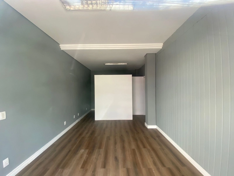 Loja comercial centro de Capão da Canoa!!: 1ª foto da galeria de imagens do imóvel