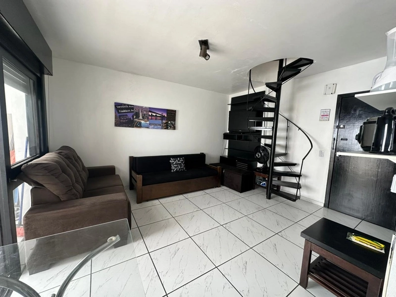 Duplex 01 dormitório, com um terraço com churrasqueira