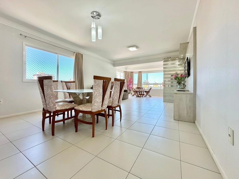 Apartamento de 3 Dormitórios com vista Mar Centro Capão da Canoa.: 2ª foto da galeria de imagens do imóvel