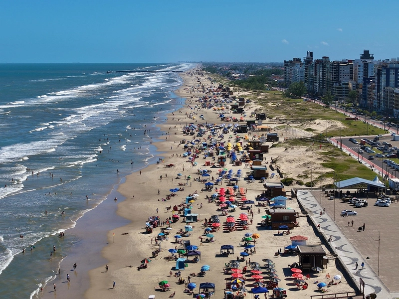 Apartamento de 3 Dormitórios com vista Mar Centro Capão da Canoa.: 25ª foto da galeria de imagens do imóvel