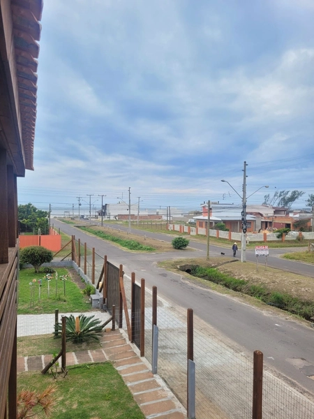 CASA 2 DORMITÓRIOS E 1 SUÍTE/ QUADRA DE BEACH/CAPÃO DA CANOA: 15ª foto da galeria de imagens do imóvel