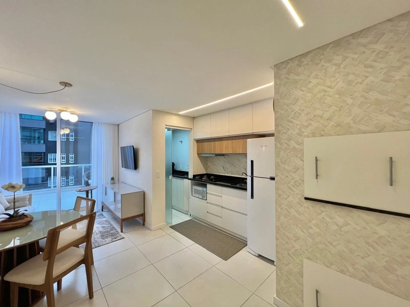 Apartamento de 1 dormitório de frente, amplo terraço, centro Capão.: 7ª foto da galeria de imagens do imóvel