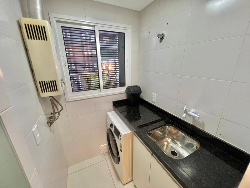 Apartamento de 1 dormitório de frente, amplo terraço, centro Capão.: 17ª foto da galeria de imagens do imóvel