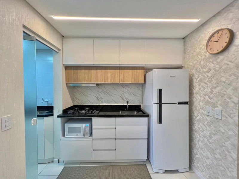 Apartamento de 1 dormitório de frente, amplo terraço, centro Capão.: 4ª foto da galeria de imagens do imóvel