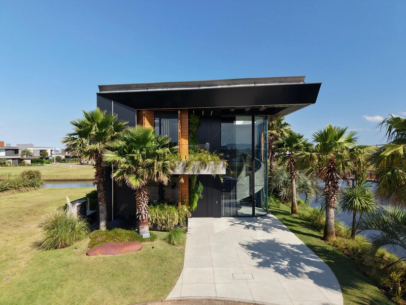 Sobrado - 05 suítes -Condomínio Sense - Xangri la: 2ª foto da galeria de imagens do imóvel