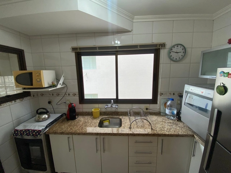 Apartamento 02 dormitórios com sacada de frente em zona nobre de Capão: 9ª foto da galeria de imagens do imóvel