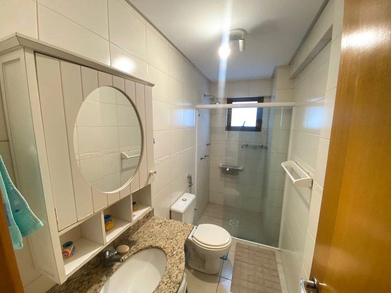 Apartamento 02 dormitórios com sacada de frente em zona nobre de Capão: 24ª foto da galeria de imagens do imóvel