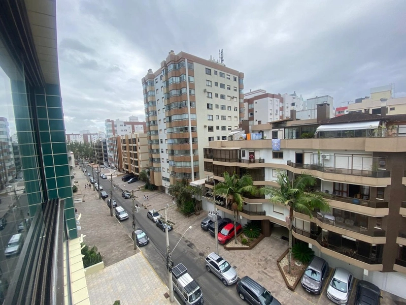 Apartamento 02 dormitórios com sacada de frente em zona nobre de Capão: 10ª foto da galeria de imagens do imóvel