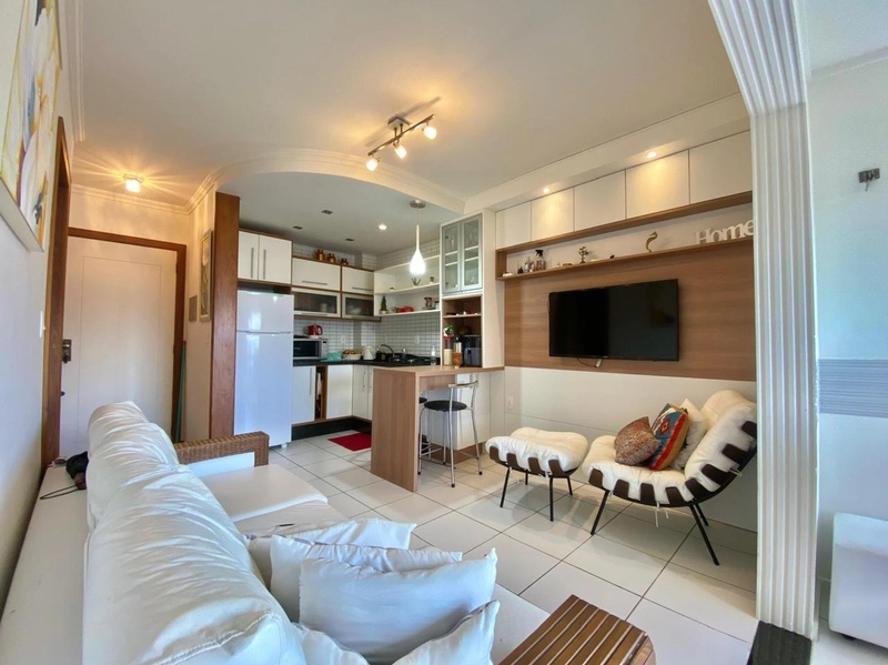 Apartamento com sacada de frente de 1 dormitório: 2ª foto da galeria de imagens do imóvel